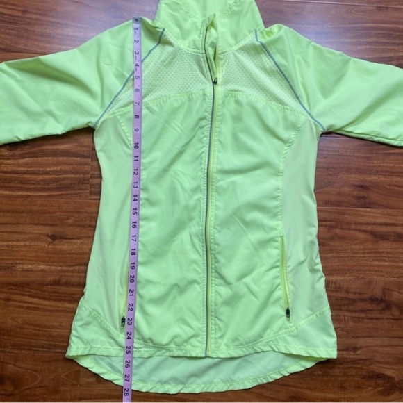 Champion Women Neon Yellow Lightweight Full Zip Hooded Windbreaker Jacket Size M - Picture 14 of 15
